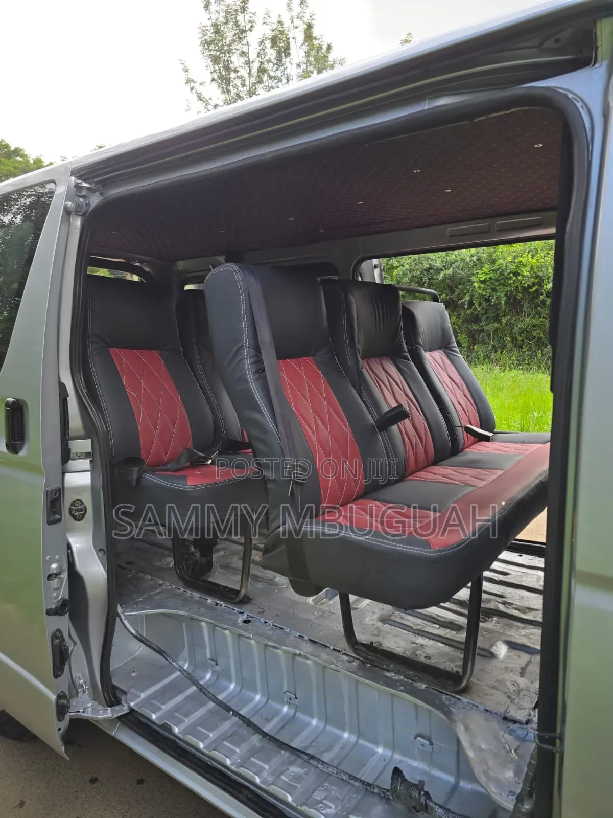 Toyota HiAce 2013 Silver