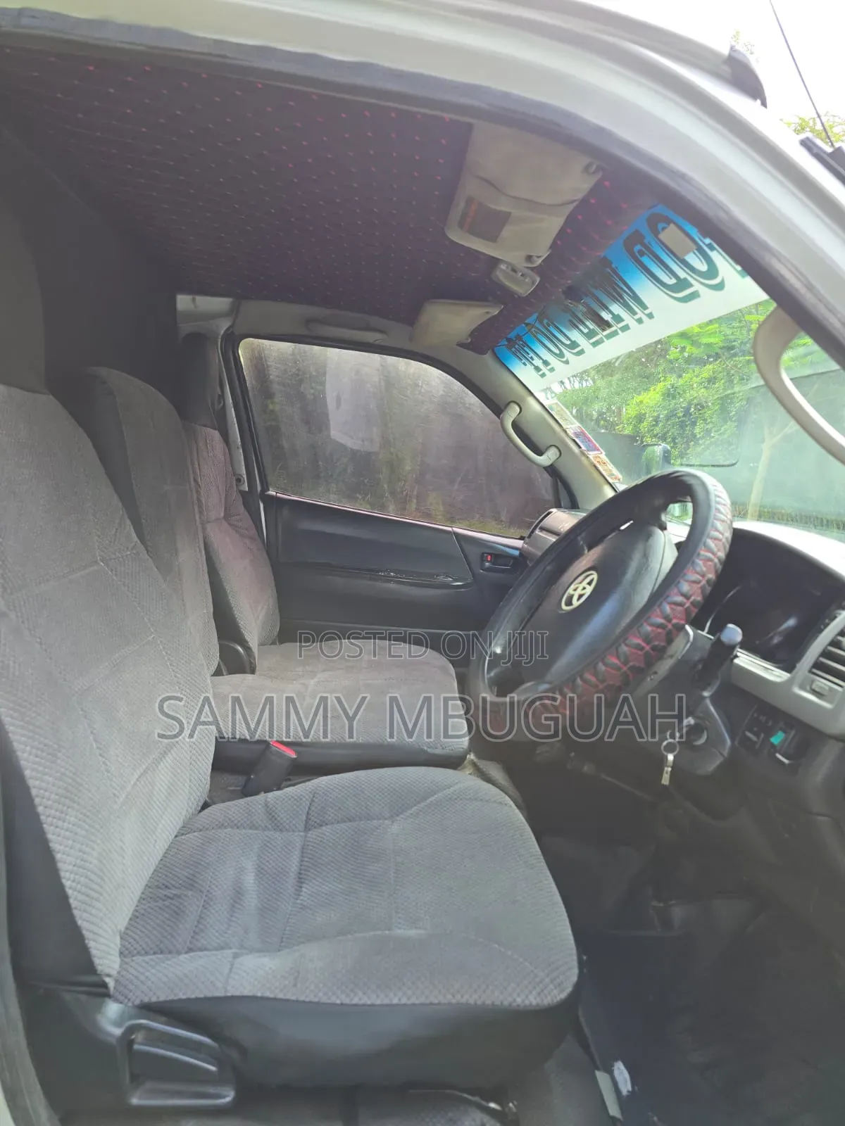 Toyota HiAce 2013 Silver