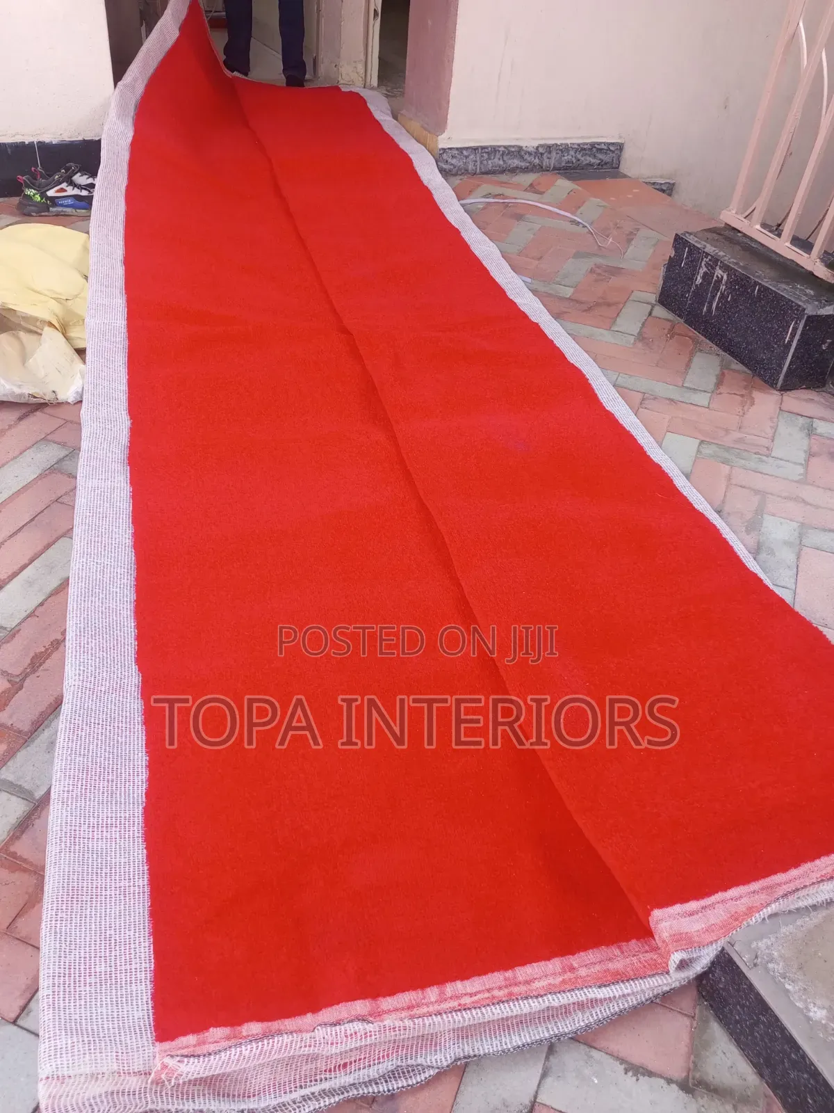 Blood Red Flooring Office Carpets for Seamless Wall to Wall Coverage