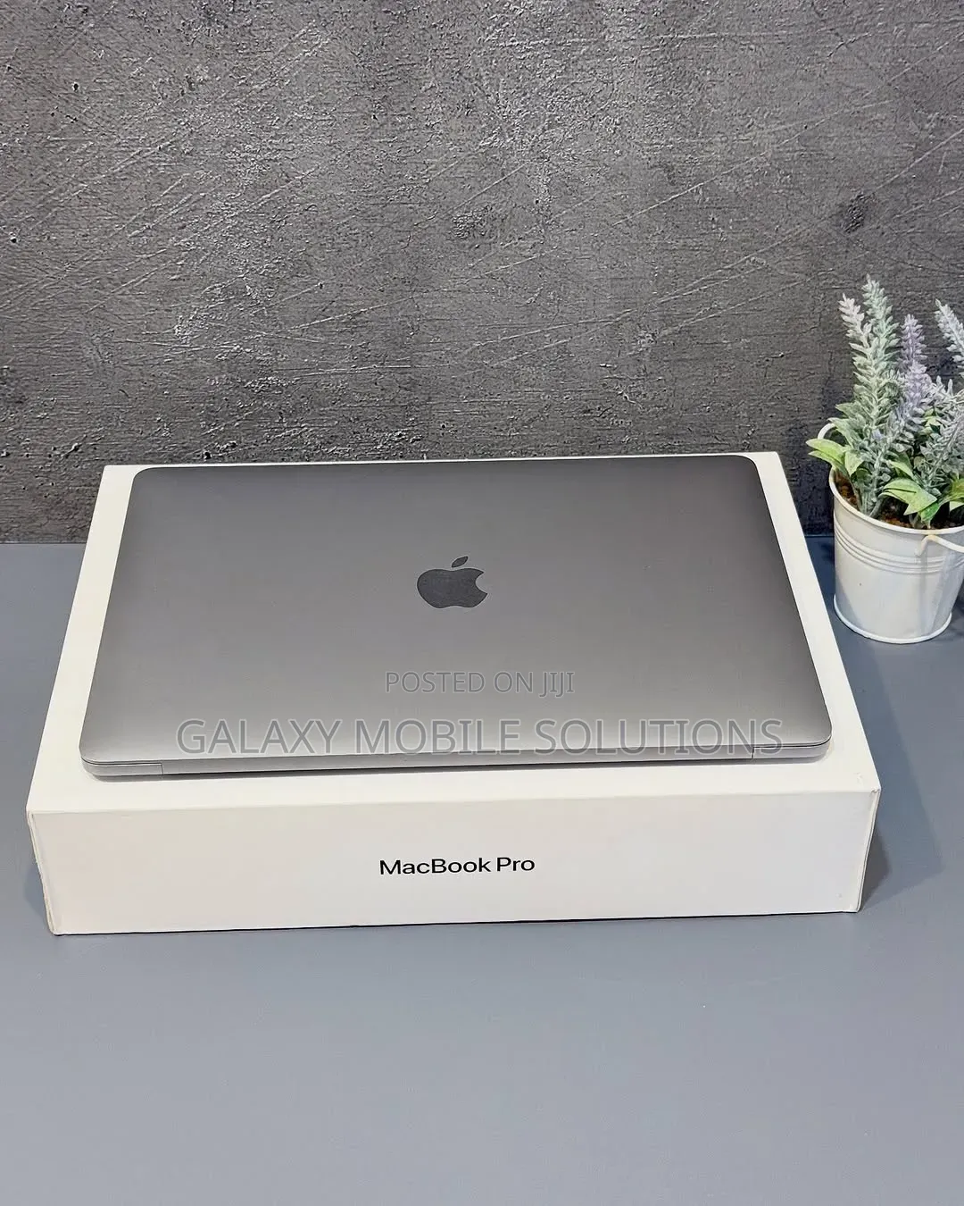Laptop Apple MacBook Pro 2020 16GB Intel Core i7 SSD 512GB