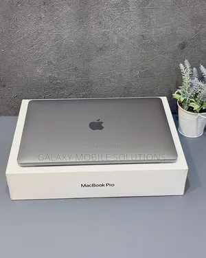 Laptop Apple MacBook Pro 2020 16GB Intel Core i7 SSD 512GB