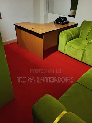 Seamless Luxurious Office Floor Carpeting Covering Wall to Wall Spaces