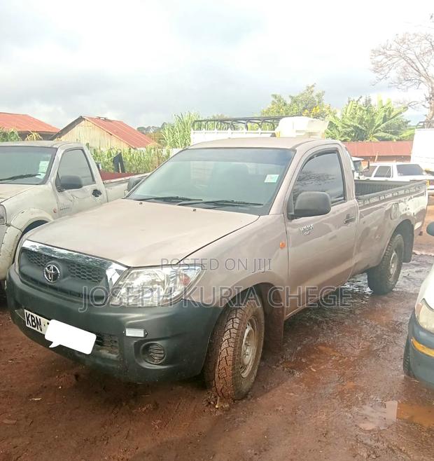 Toyota Single Cab Pickup Truck - thumbnail 2
