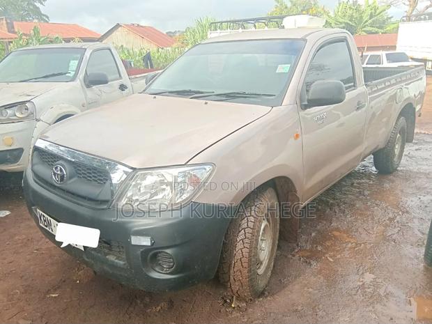 Toyota Single Cab Pickup Truck - thumbnail 9