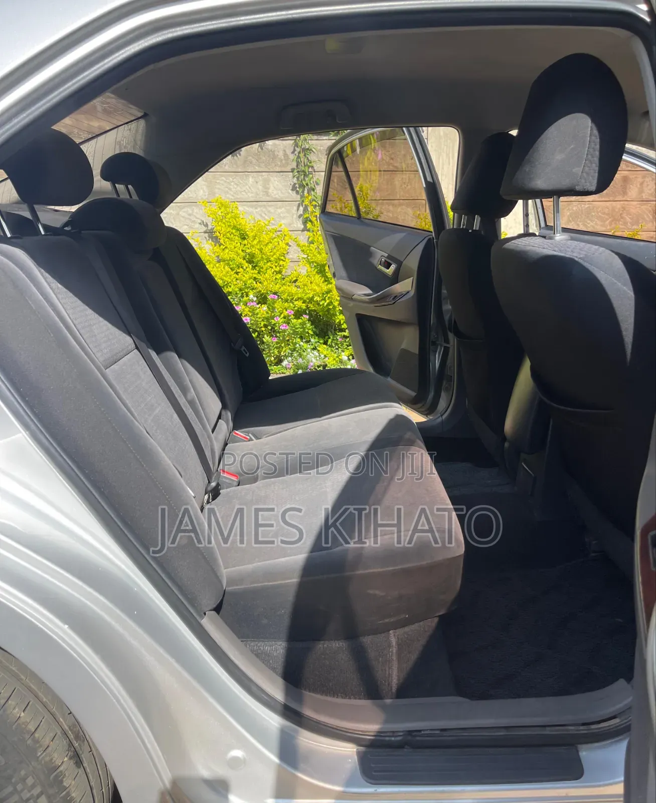 Toyota Premio 2012 Silver