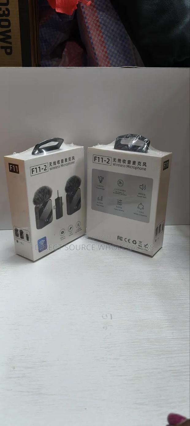 F11 Wireless Lavalier Microphone for iPhone Android