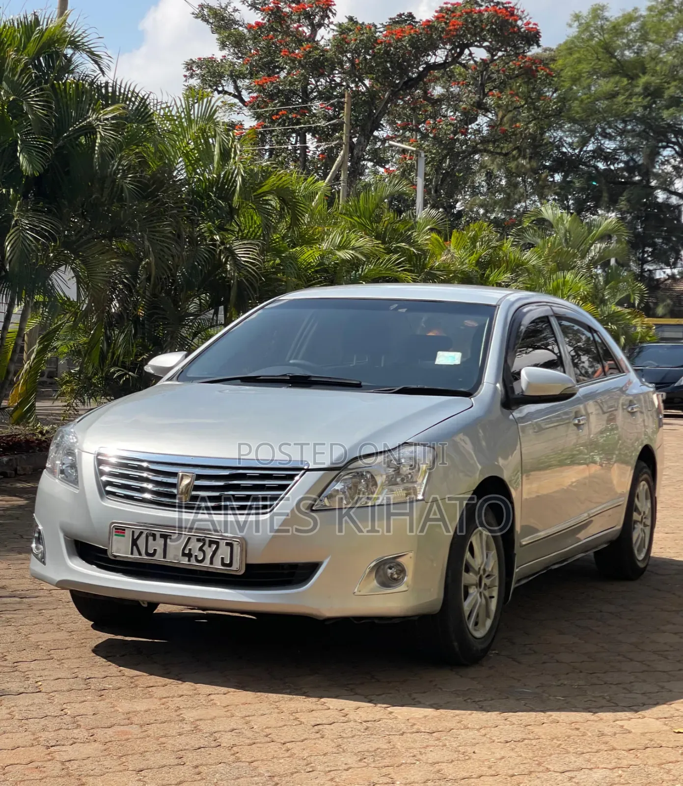 Toyota Premio 2012 Silver
