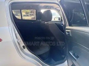 Suzuki Swift 2011 Silver