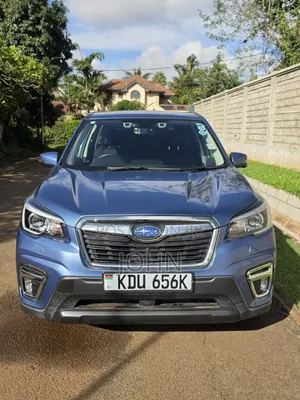 Subaru Forester Premium AWD 2019 Blue