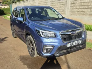 Subaru Forester Premium AWD 2019 Blue