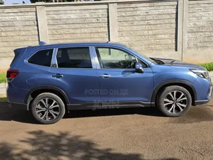Subaru Forester Premium AWD 2019 Blue