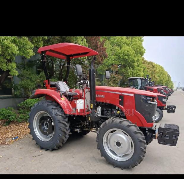 4 Wheel Tractors - thumbnail 3