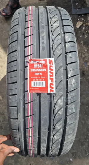 235/55r19 Sunfull Tyre
