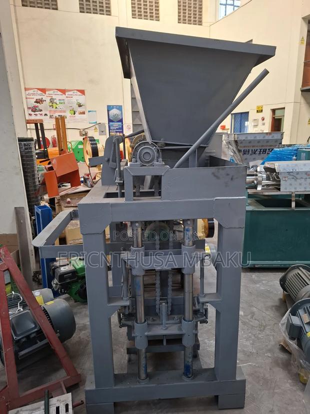 Brick,Cabro,Hollow Blocks Making Machine - thumbnail 2