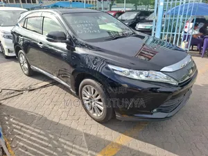 Toyota Harrier 2.0 4WD 2019 Black