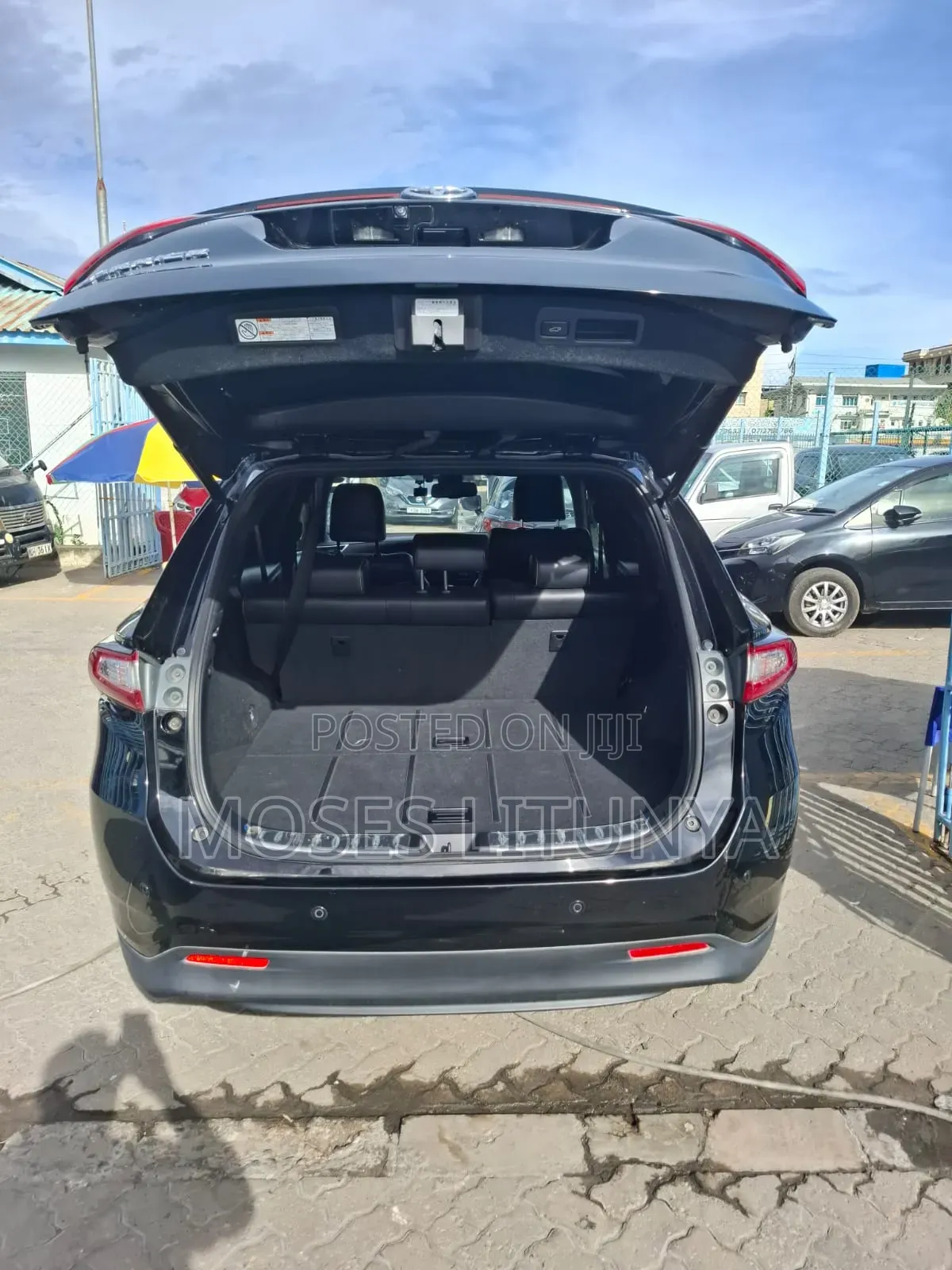 Toyota Harrier 2.0 4WD 2019 Black