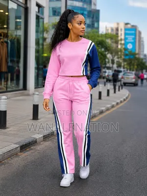 Stylish 2-Piece Crop Top Joggers Tracksuit Set Beige/Blue