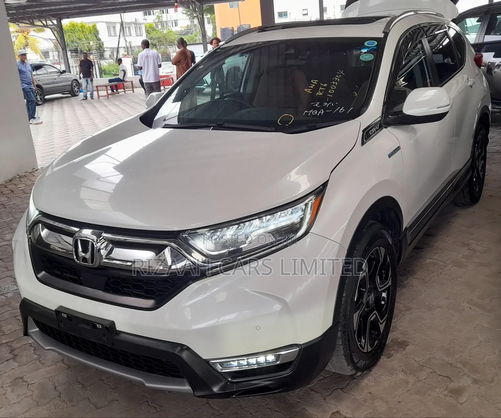 Honda CR-V Touring AWD 2019 White