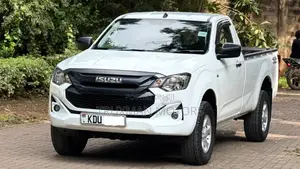 Isuzu D-MAX 2025 White