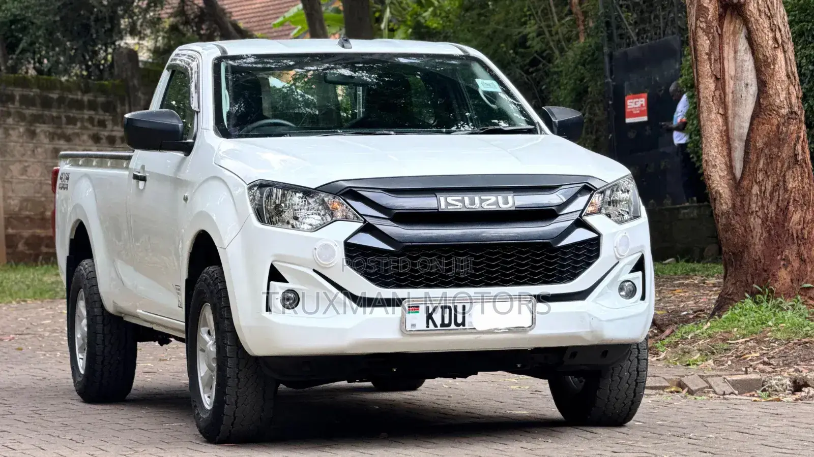 Isuzu D-MAX 2025 White