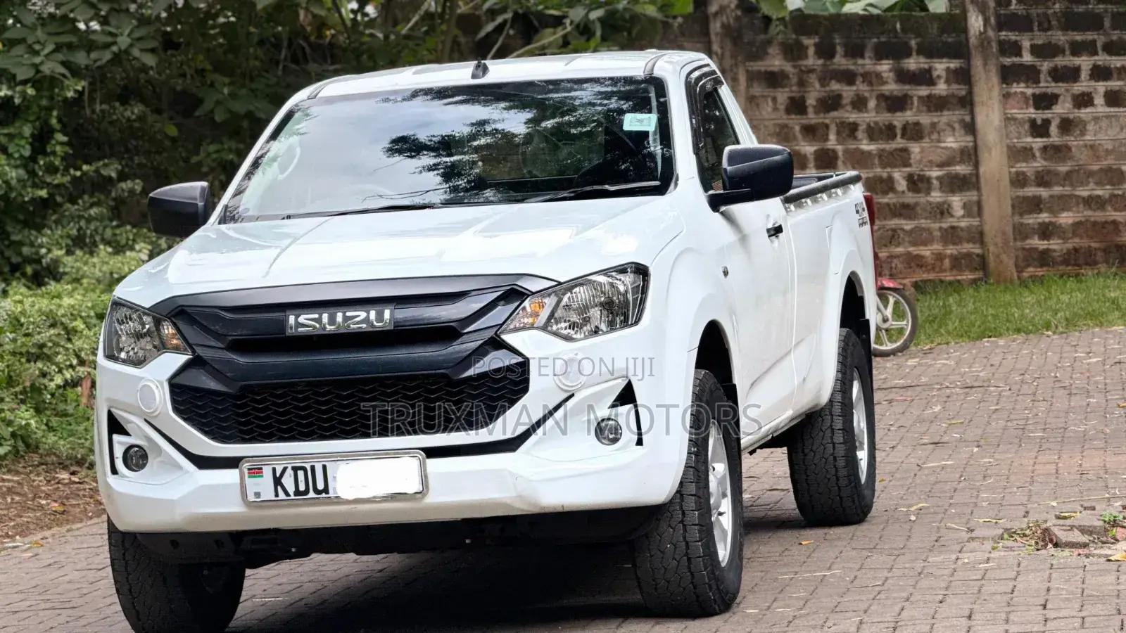 Isuzu D-MAX 2025 White