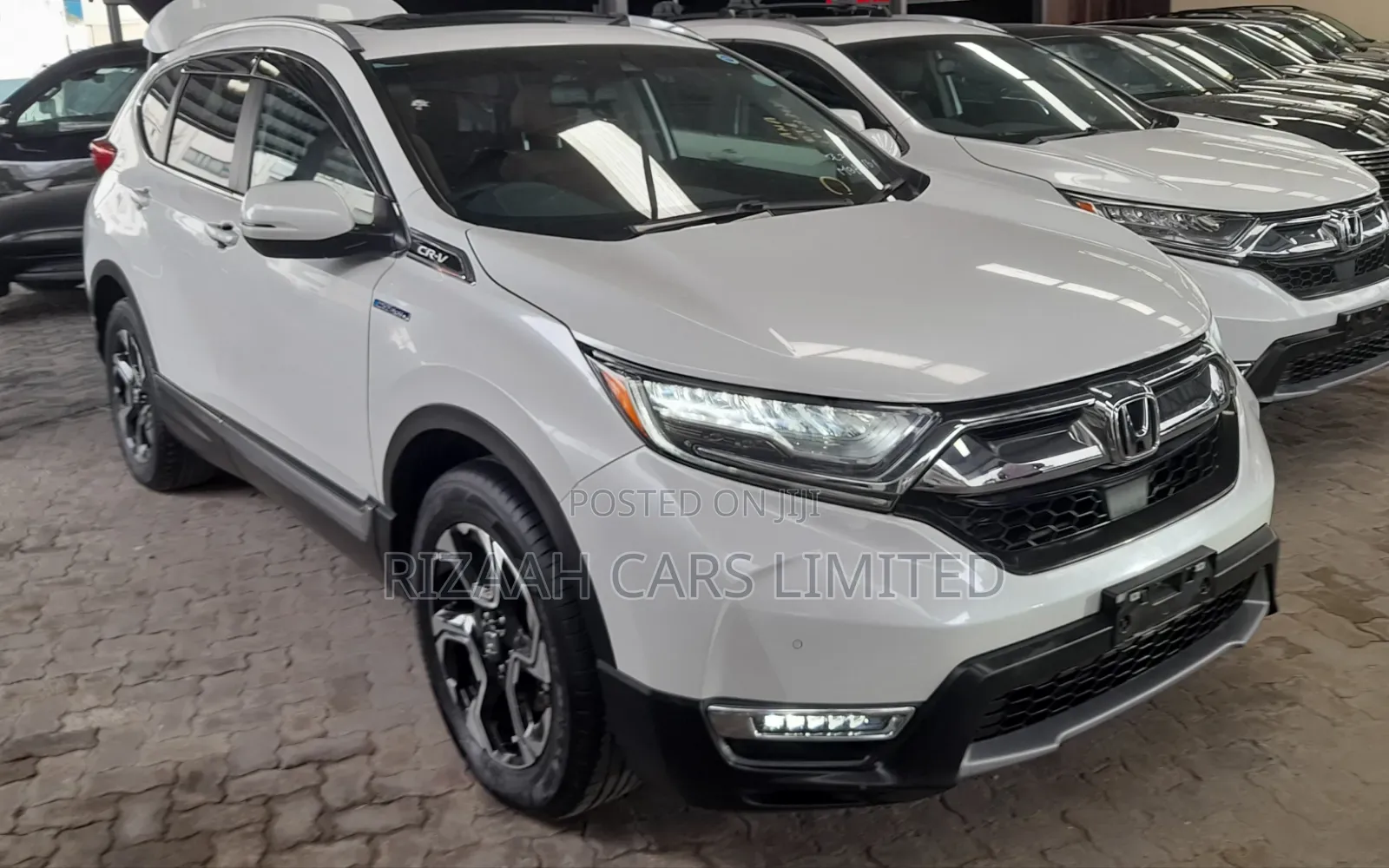 Honda CR-V Touring AWD 2019 White