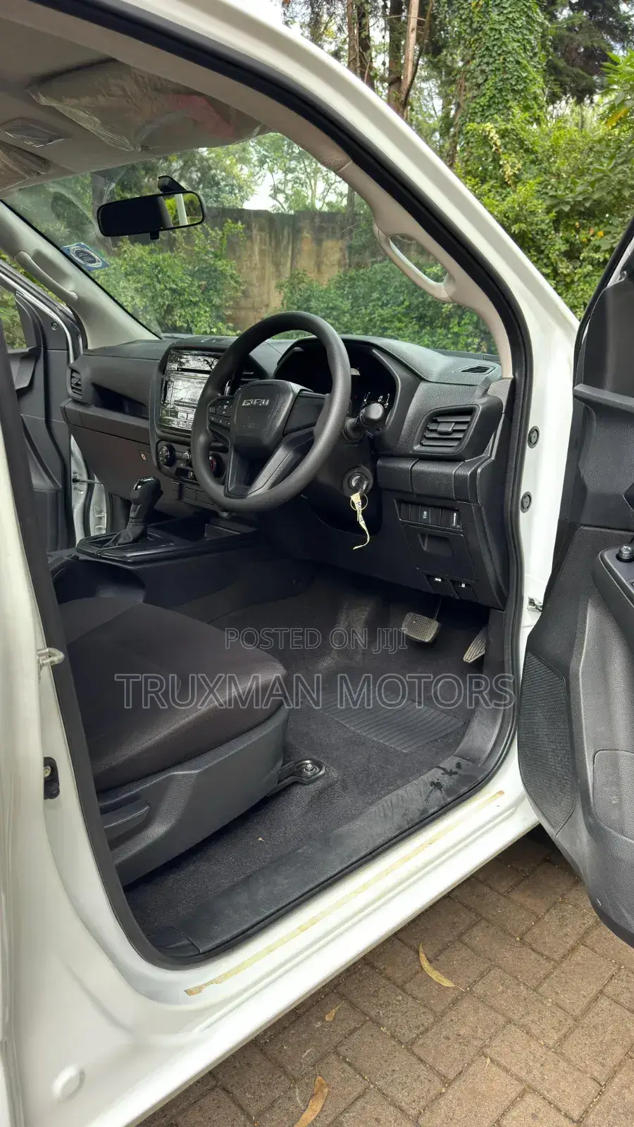 Isuzu D-MAX 2025 White
