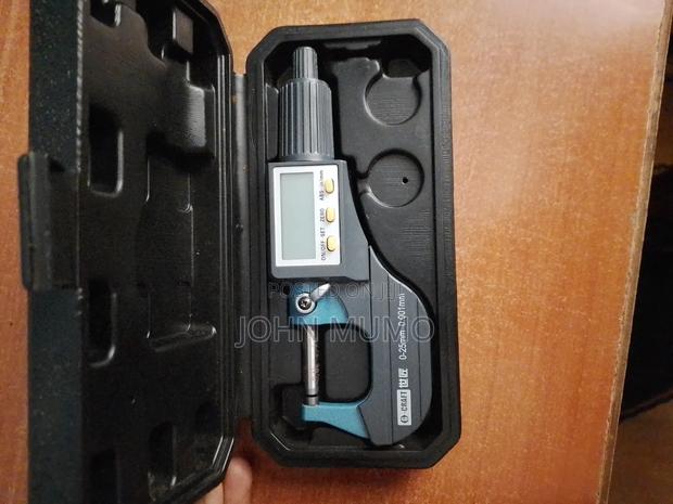 Digital Micrometer Screwgage - thumbnail 2