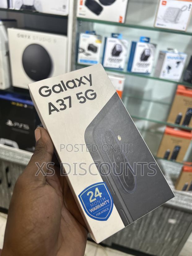 New Samsung Galaxy A37 128 GB Black - thumbnail 3