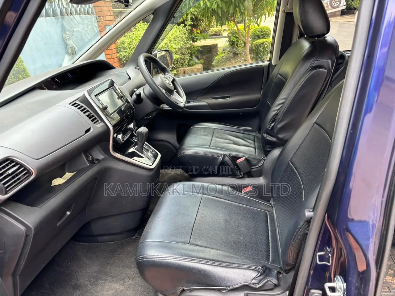 Nissan Serena 2017 Blue