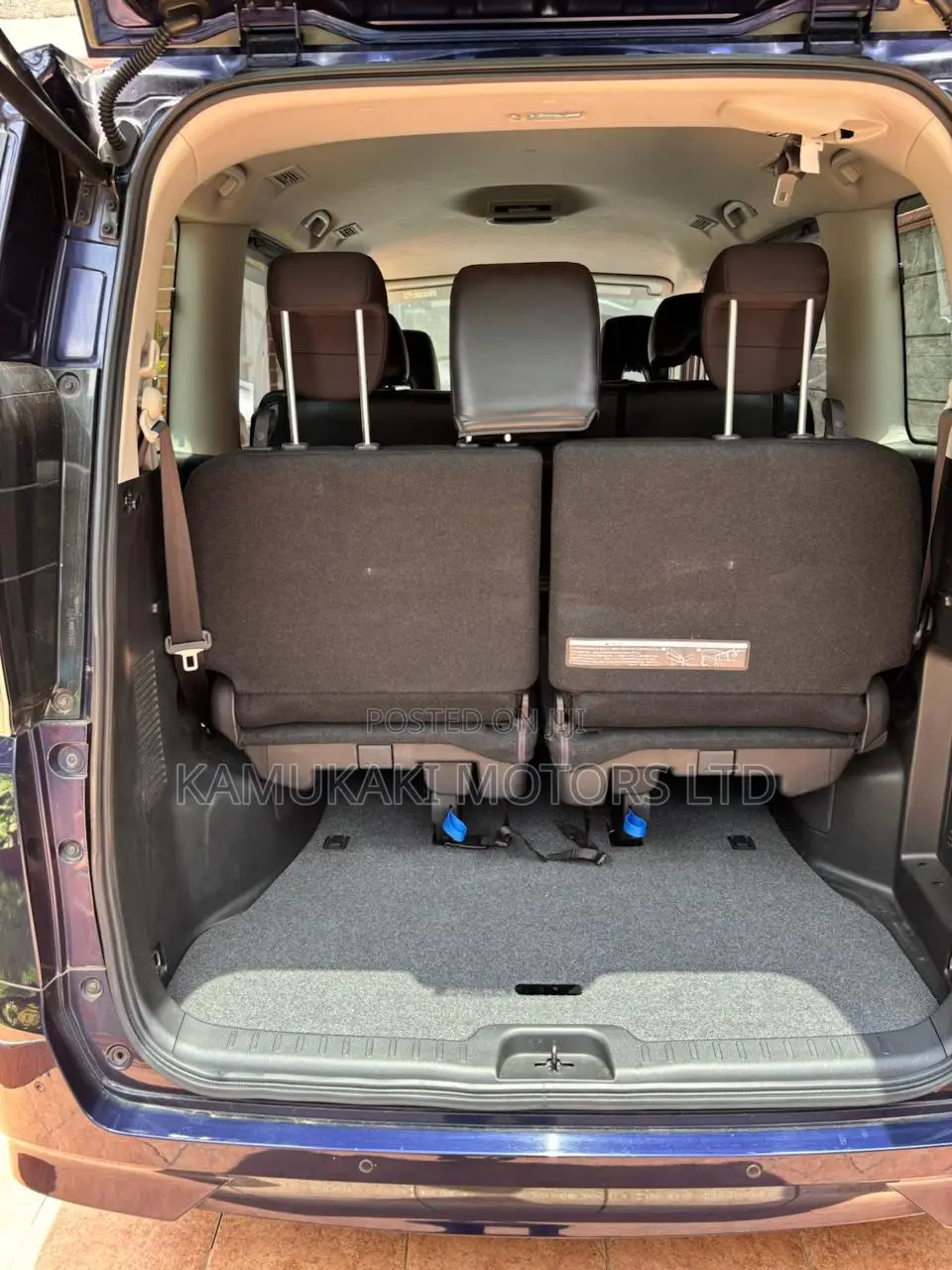 Nissan Serena 2017 Blue