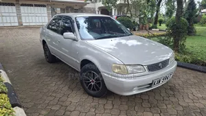 Toyota Corolla Sedan Automatic 1999 Beige