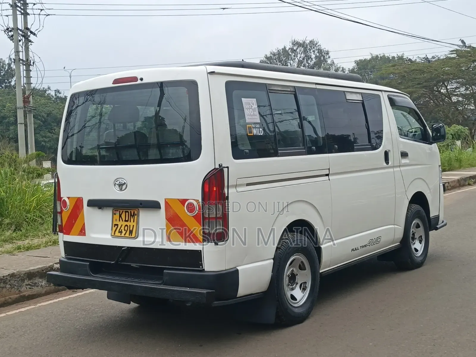 Toyota HiAce 2016 White