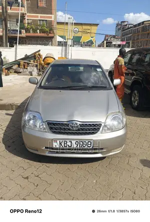 Toyota Corolla 2004 Gold