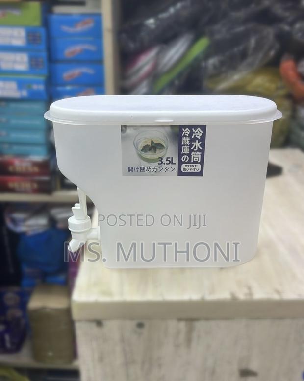 3.5-Liter Plastic Beverage Container - thumbnail 4