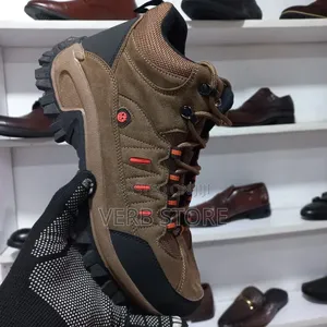 Skyview Hiking Boots Aggressive Threads