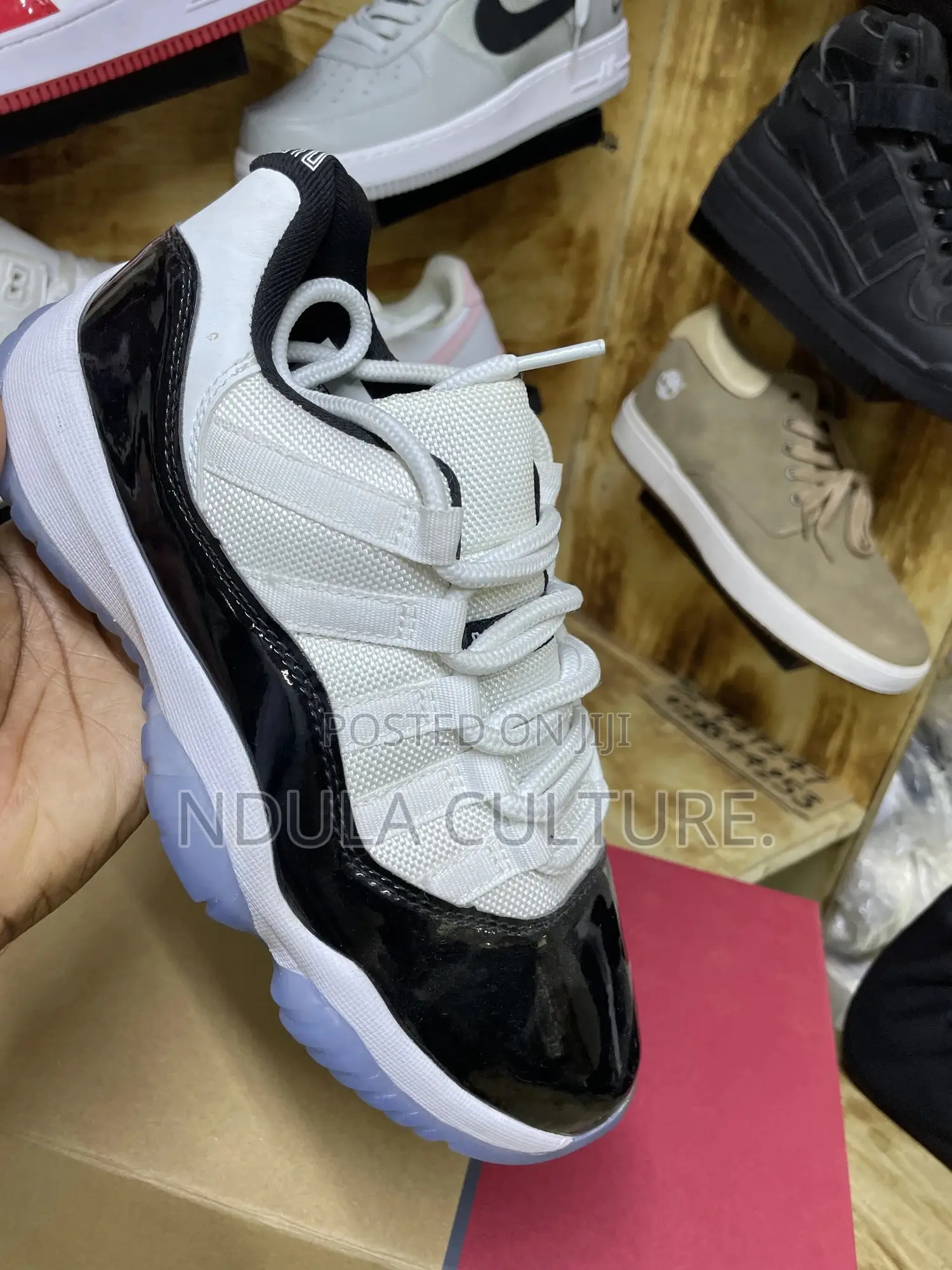 Trending Jordans 11 Retro Sports Shoes