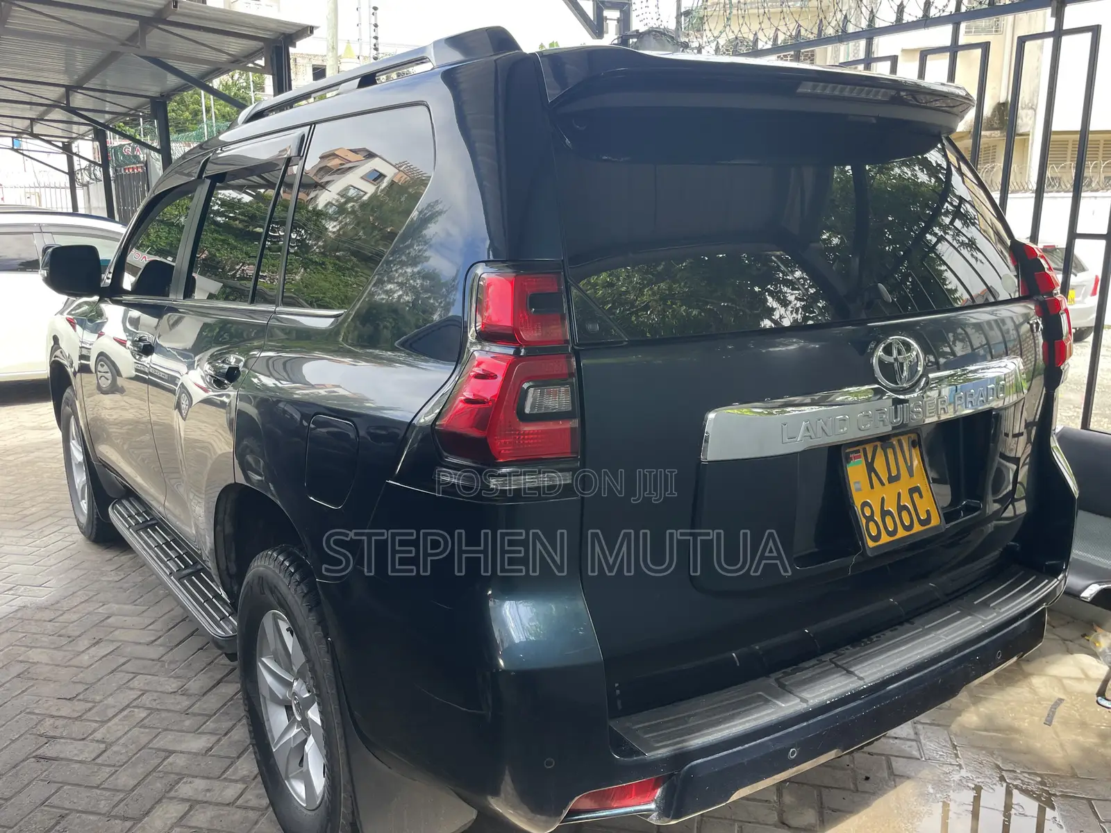 Toyota Land Cruiser Prado 2.8 2018 Green