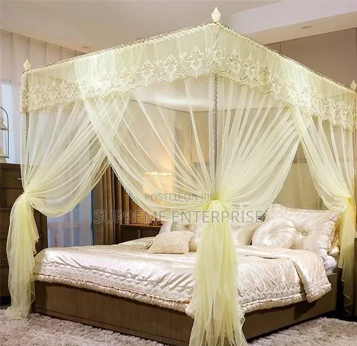 Cream 4 Stand Mosquito Net