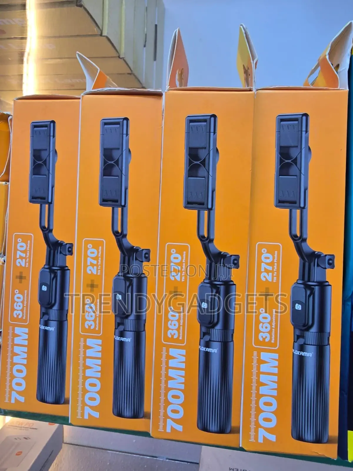 Live- 3-in-1 Selfie Stick 700mm Tripod With Led Light