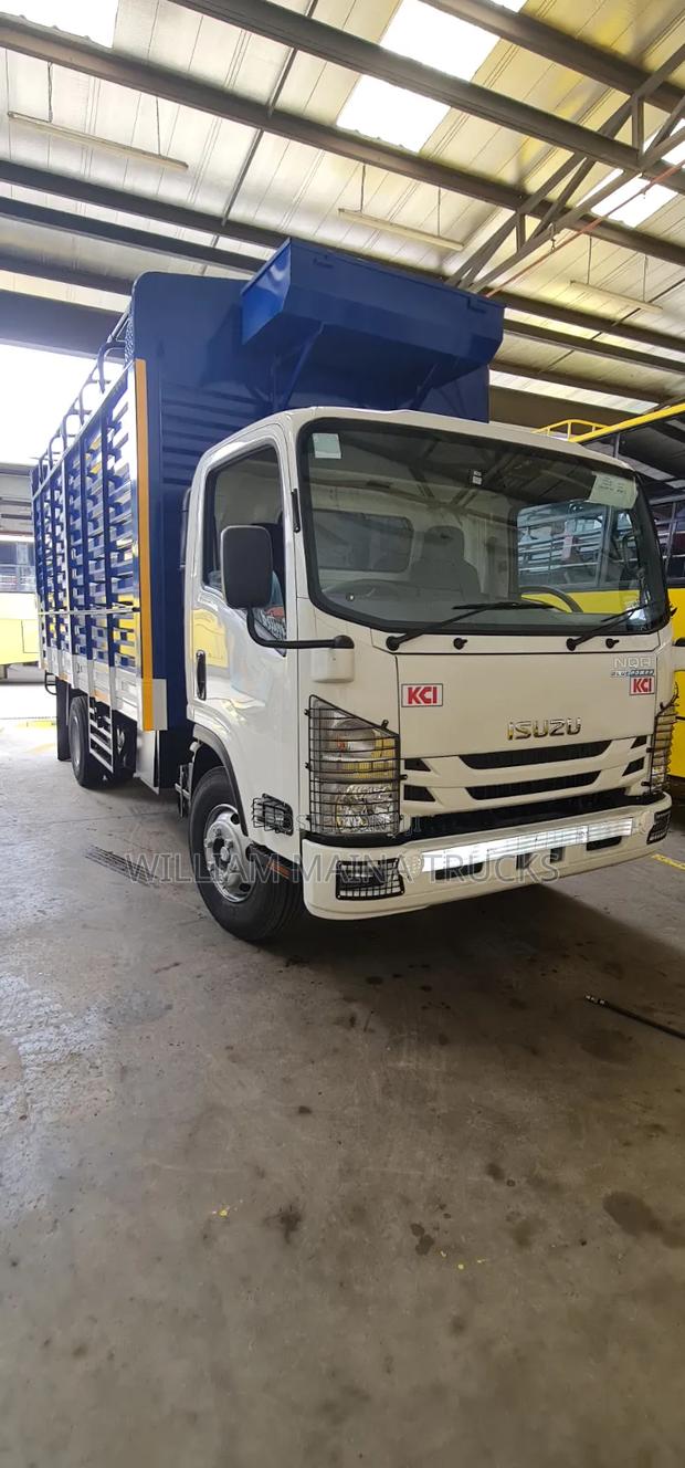 NQR 8tonnes ( Open Body) - thumbnail 3