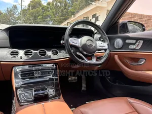 Mercedes-Benz E200 2019 Black