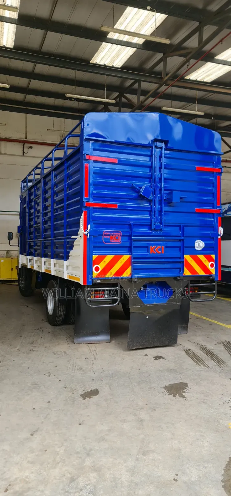 NQR 8tonnes ( Open Body)