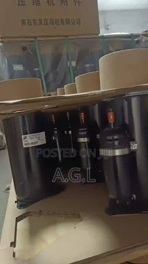 24,000 Btu Air Conditioning Rotary Compressor R22 and R410 Gas Type