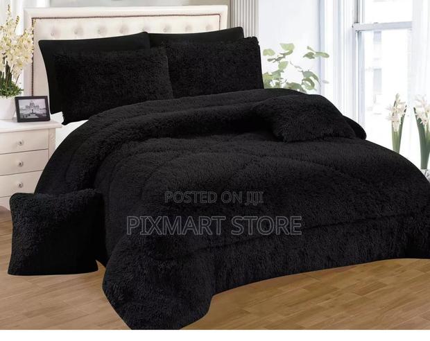 Premium Fluffy Duvet Set Soft Warm Luxury Bedding Set - main view