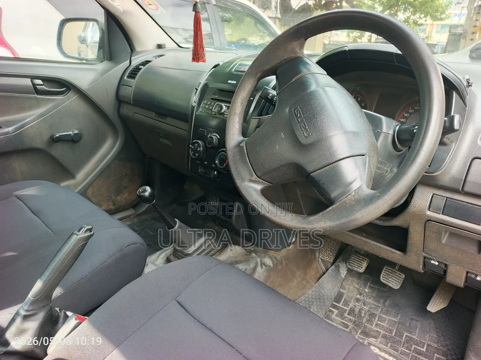 Isuzu D-MAX 2022 Silver