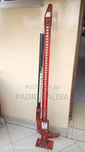 Tanganyika/Hi-Lift Jack