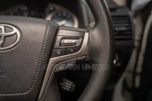 Toyota Land Cruiser Prado 2.8 2018 White