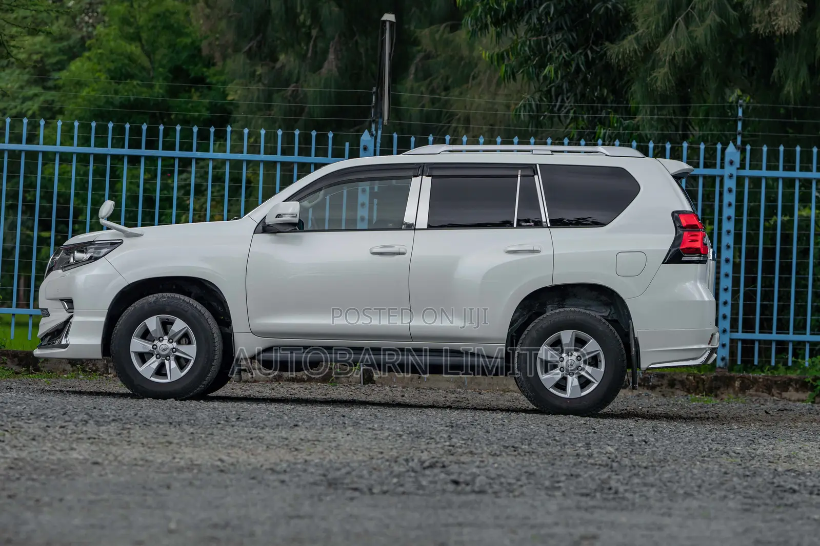 Toyota Land Cruiser Prado 2.8 2018 White