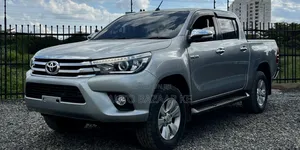 Toyota Hilux Revo Double Cab Deisel 2.8 AWD 2016 Silver